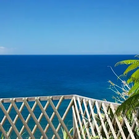 Faja Dos Padres 리베이라브라바